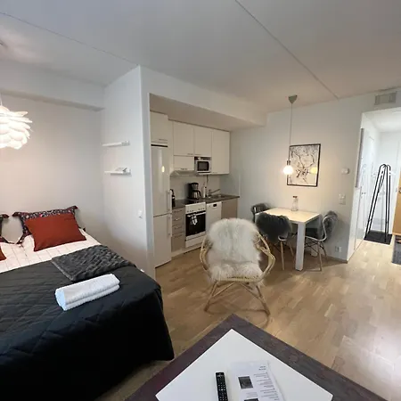 Next To The Railway Station Apartment